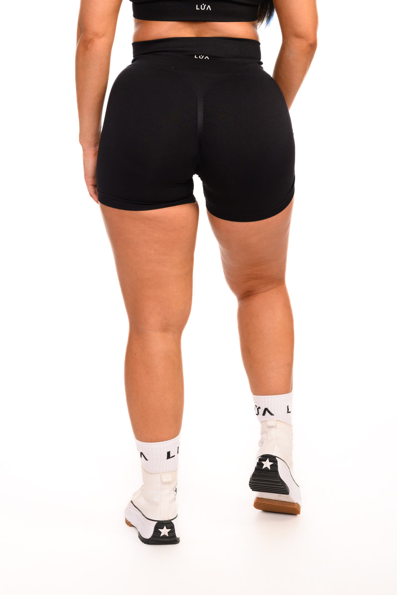 Pure Seamless Sculpt Shorts | Black